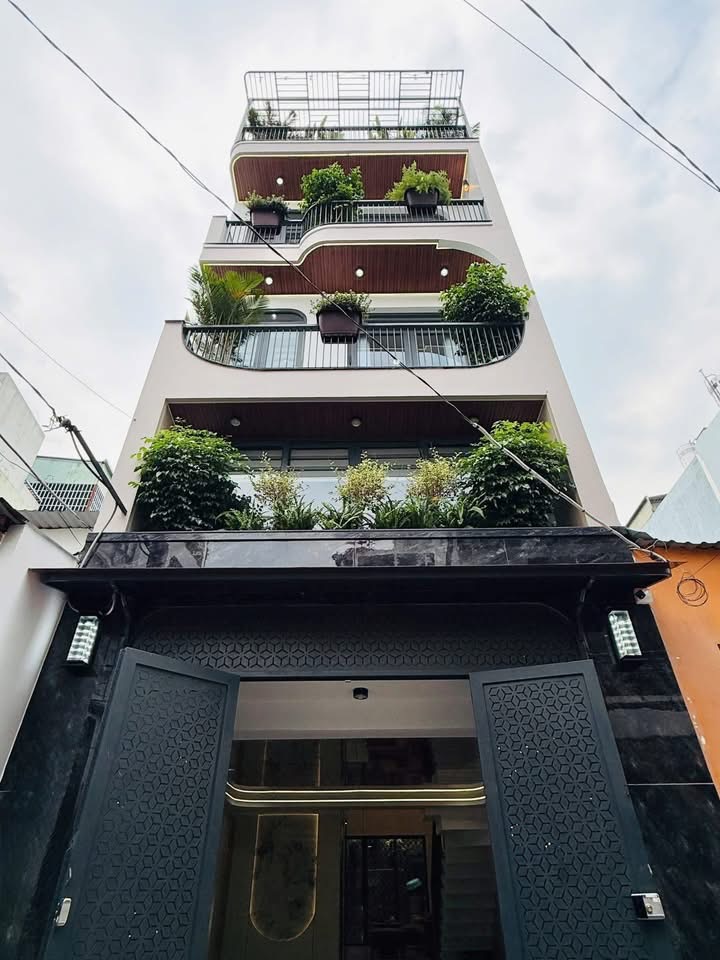 Chủ ngộp tài chính , cần bán nhà 6 Tỷ 200 hẻm xe hơi đường Tô Ngọc Vân P Thạnh Xuân Quận 12, SHR