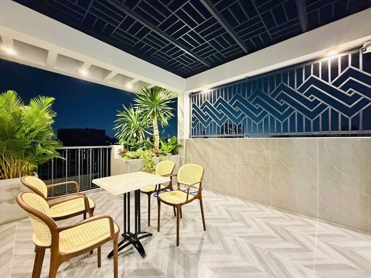 Chủ ngộp tài chính , cần bán nhà 6 Tỷ 200 hẻm xe hơi đường Tô Ngọc Vân P Thạnh Xuân Quận 12, SHR