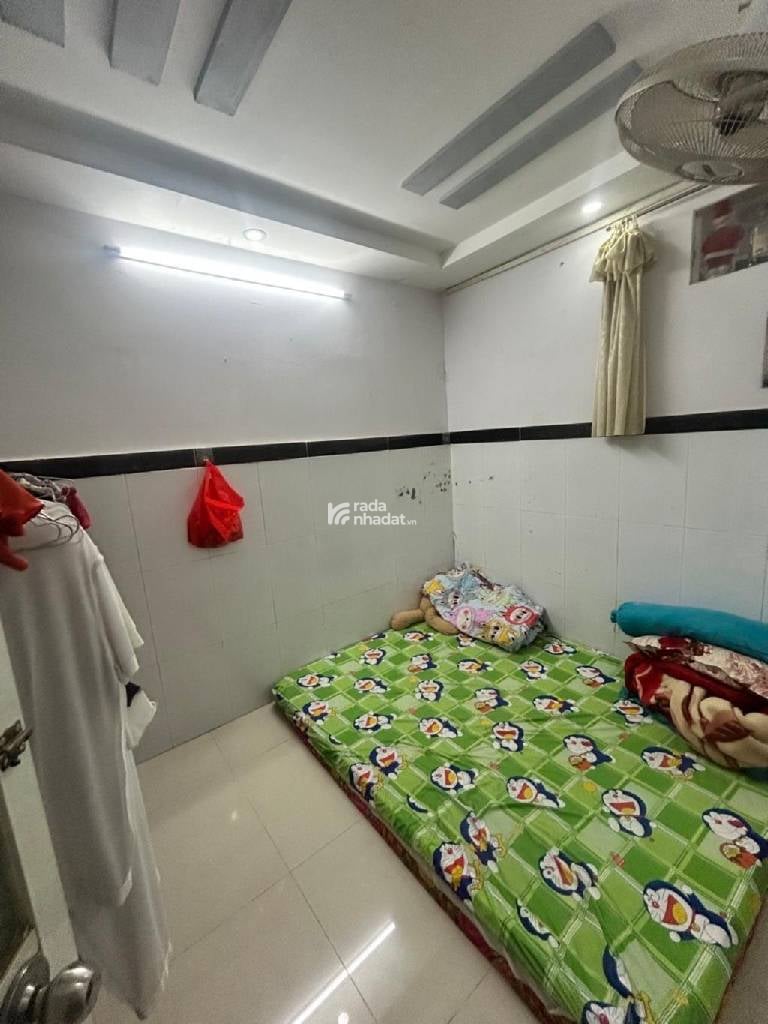 BÁN NHÀ 70M2 5.95 TỶ 6PN HẺM XE HƠI THÔNG THU 12 TR TÊN LỬA AEON MALL 