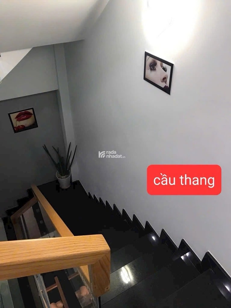 Bán nhà lô góc 2 Mặt tiền Phan Xích Long 