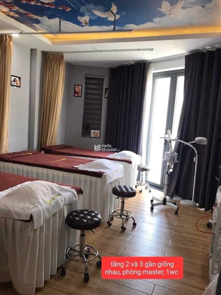 Bán nhà lô góc 2 Mặt tiền Phan Xích Long 