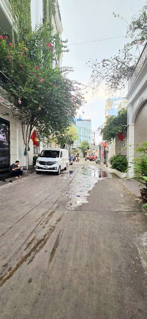 Căn góc 2 mặt hẻm xe hơi  Nguyễn Văn Quá  Đông Hưng Thuận  Quận 12  6.2x18m  Giá 6.4 Tỷ