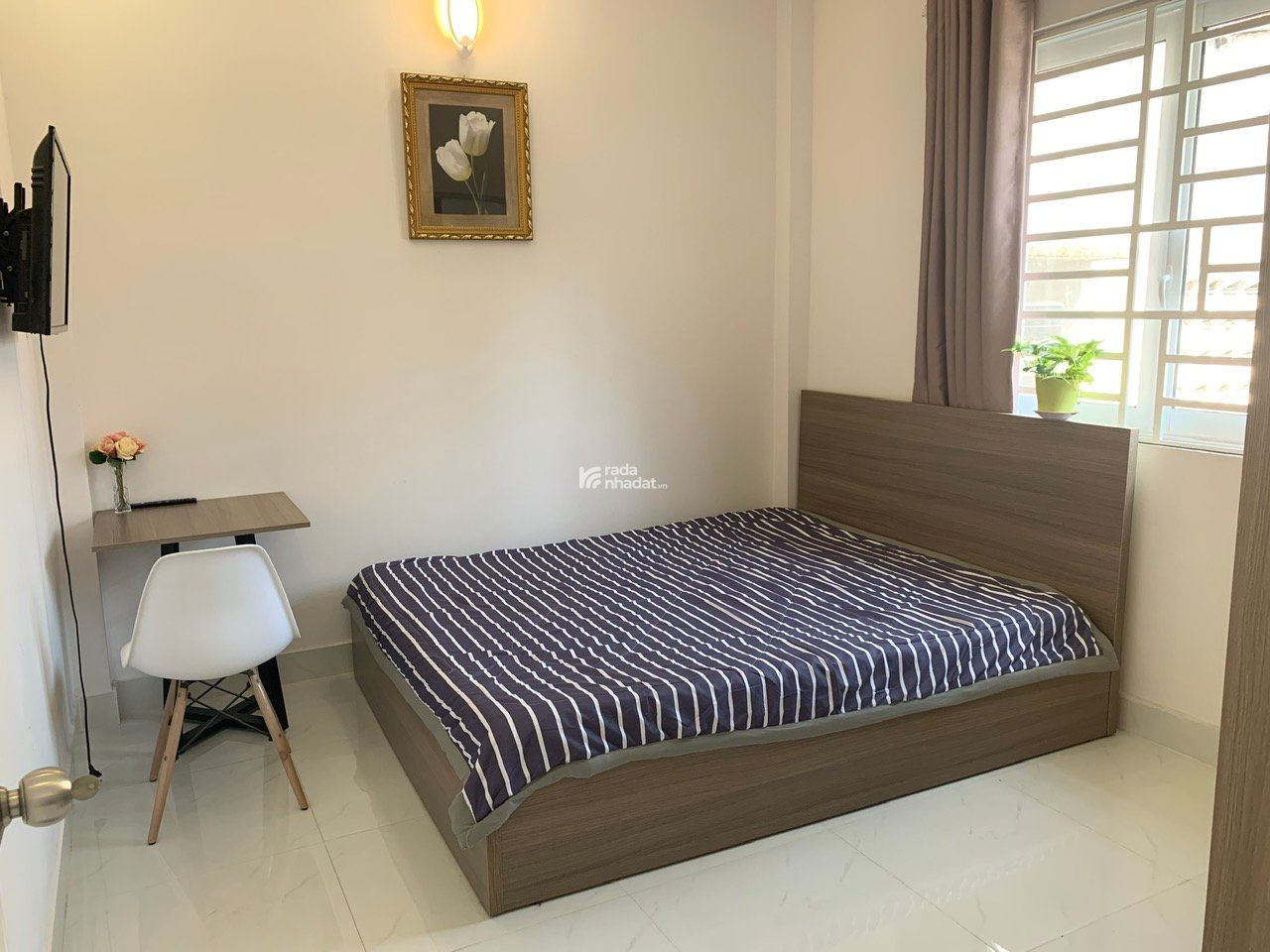 Cho thuê căn hộ quận 10, đầy đủ nội thất, cửa sổ thoáng, giá rẻ gần UEH, Huflit, Bách Khoa
