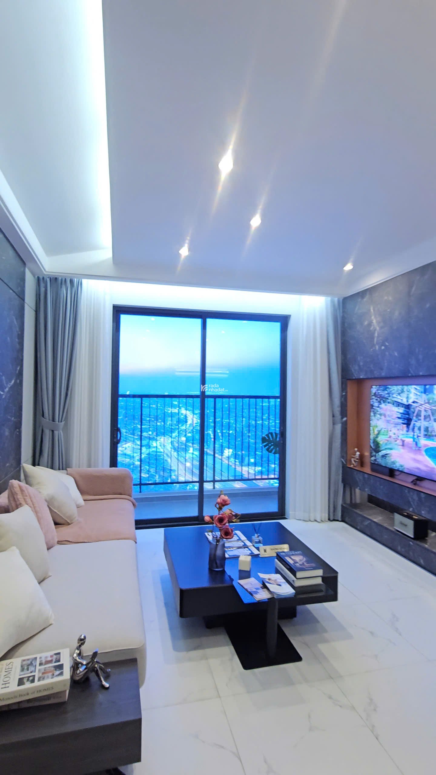 HOT!! CĂN HỘ CAO CẤP 2PN 50M2 BÀN GIAO ĐỦ NỘI THẤT TRẺ TRUNG, HIỆN ĐẠI