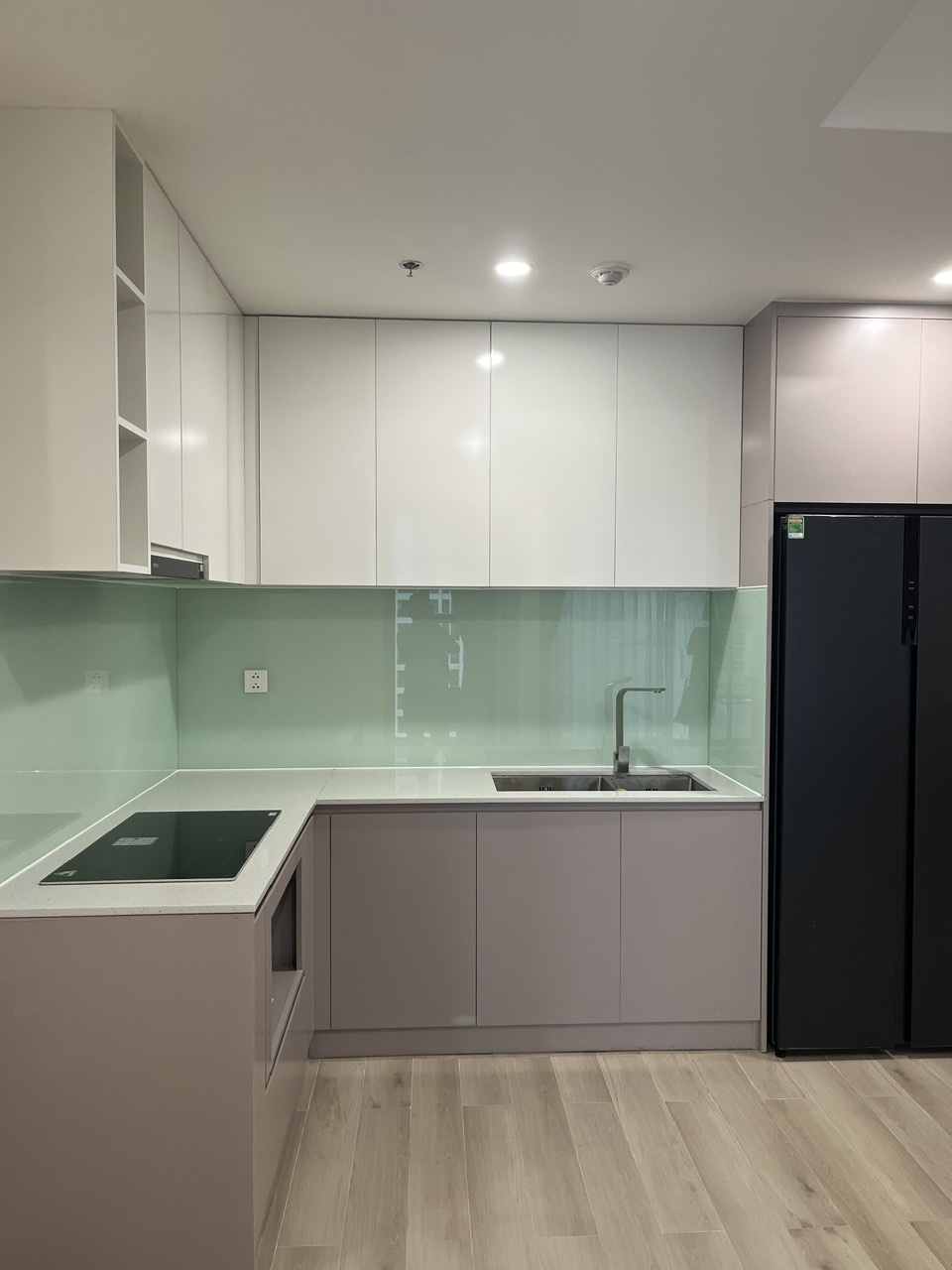Cho thuê căn hộ 2PN Lumière Boulevard  Tòa B  Gần full nội thất  10 triệu/tháng  Ở ngay