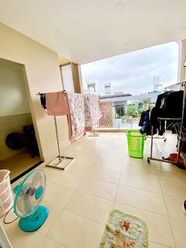 SIÊU PHẨM TÂY LÂN - CHỈ 5.7 TỶ TL - 50M2 -  4TẦNG - ĐƯỜNG 8M - 6PN, 7WC - TÂY LÂN - PHƯỜNG  TÂN TẠO