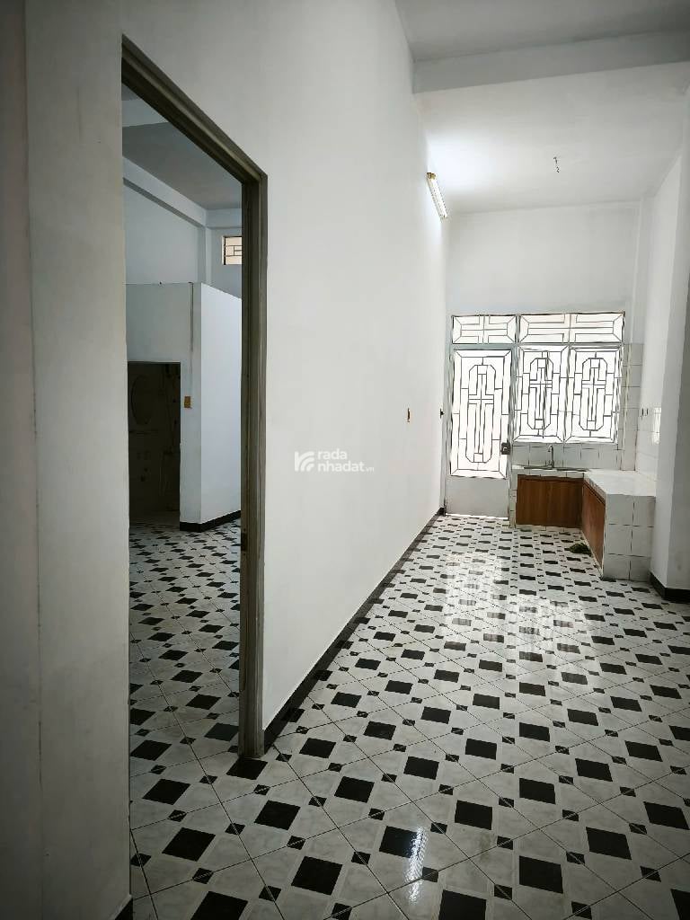 NHÀ 3 TẦNG MẶT TIỀN ĐƯỜNG 15M - KINH DOANH ỔN ĐỊNH - SÁT ĐƯỜNG TÊN LỬA - NGANG HIẾM 6M