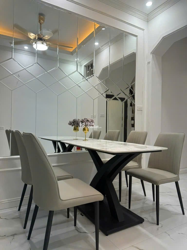 Siêu phẩm Mỹ Đình -4 tầng, 50m ra ô tô tránh, ngõ rộng, nội thất thiết kế - Giá 7ty95