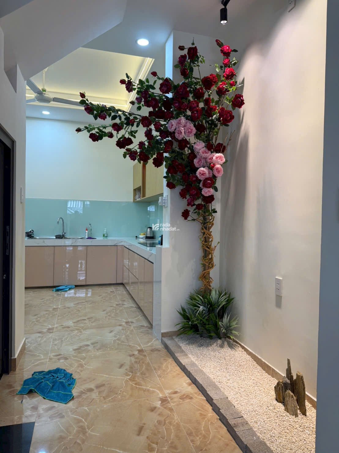 Xoay vốn bán nhà Đường Nguyễn Thiện Thuật Quận 3 , 70m2 Giá 4ty320 lh Vân