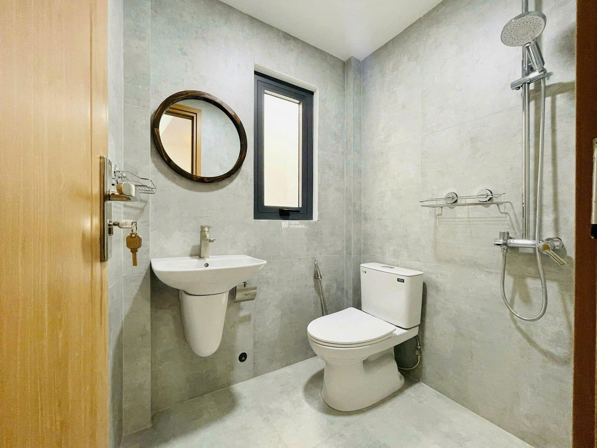 Bán nhà giá ngộp đường Trần Bình Trọng, Quận 5, gần giáo xứ Chợ Quán, 49m2, SHR giá 3 tỷ 850 TL