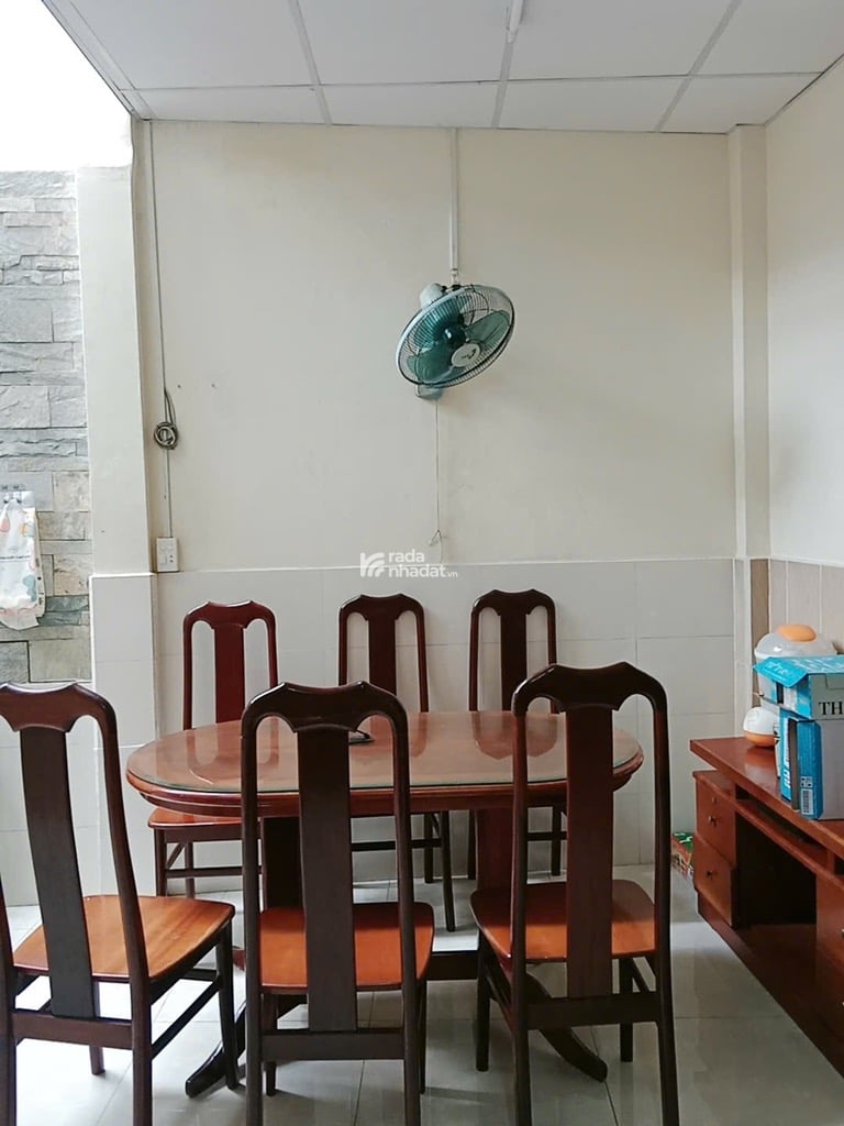 Bán nhà mặt tiền Trần Bá Giao 111m2 nở hậu 6.3m view góc tương lai tiện xây mới 8.99 tỷ.