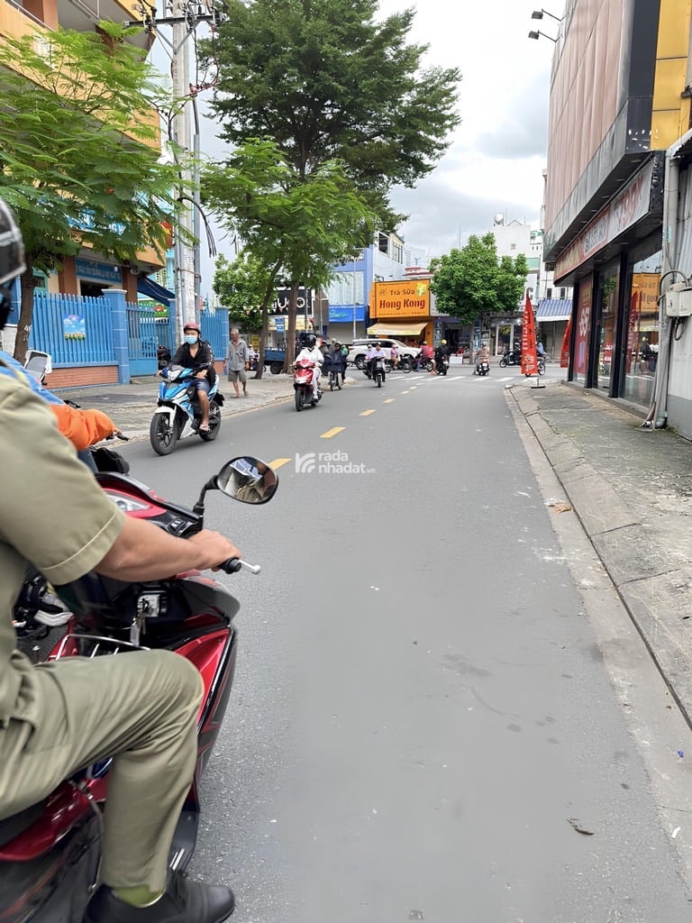 NGAY CELANDON. ĐOÀN HỒNG PHƯỚC, TÂN PHÚ, 185M2 CÓ KC Ở NGAY, GIẢM 450TR CHỈ 21.5T TL 