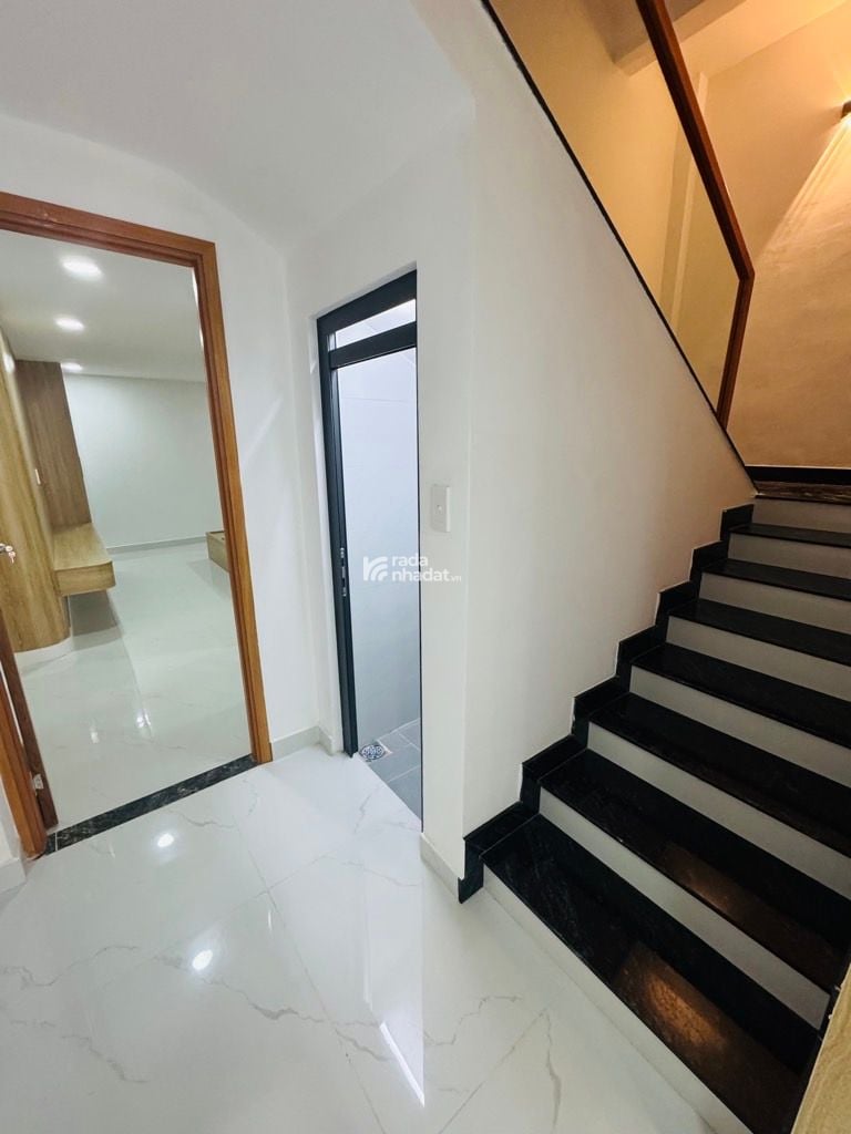 NHÀ ĐẸP 4 TẦNG 86M2(4.5X19)-HẺM 4M TÊN LỬA-GIÁ 8.8 TỶ