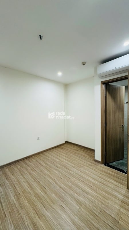 GIÁ SỐC 3.3 TỶ! Bán Gấp Căn 3PN Vinhomes Grand Park Rainbow S1.02, 82m2, View LandMark Thoáng Mát