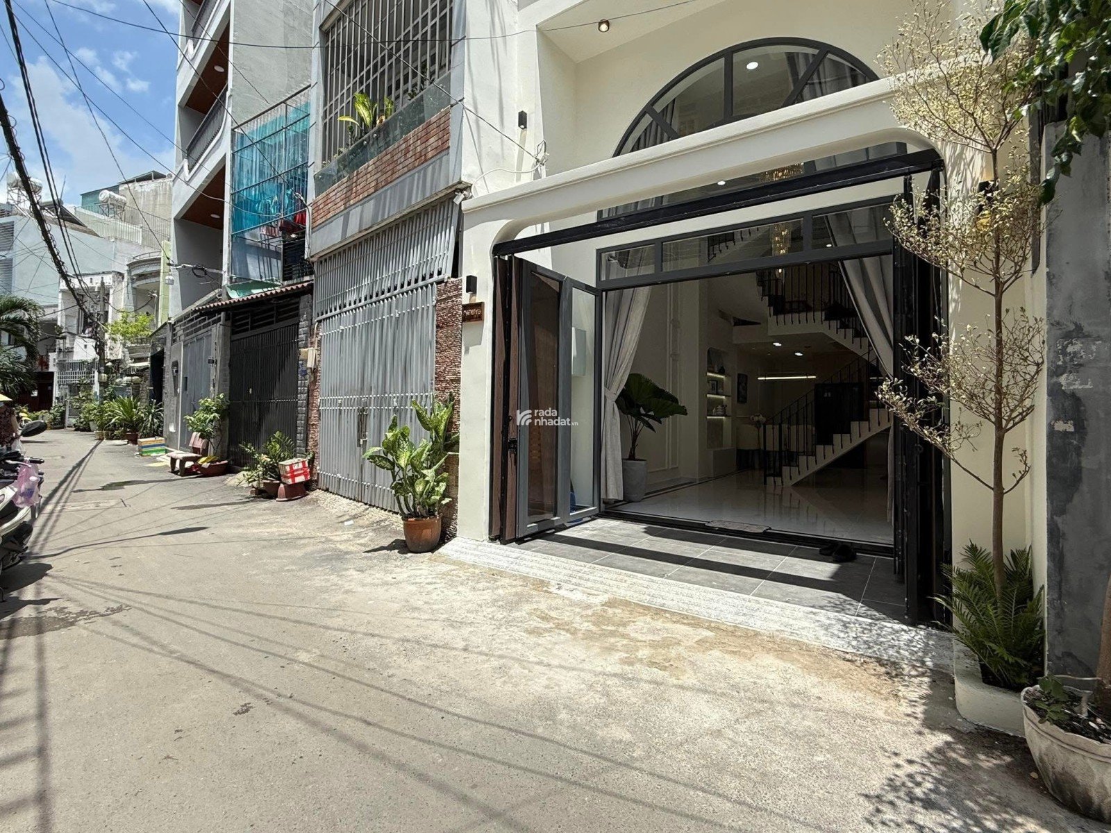 NHÀ ĐẸP 4 TẦNG 48m2 HXH 6M KHU PHẠM VĂN CHIÊU - FULL NỘI THẤT - 7.6 TỶ