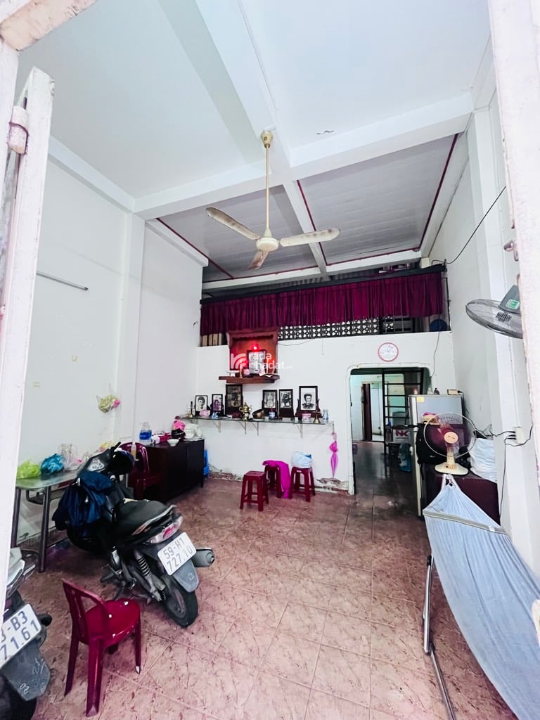 PHAN VĂN TRỊ- PHƯỜNG 2 - QUẬN 5 -DT: 4.55/5.7*11M- 6 TỶ 5