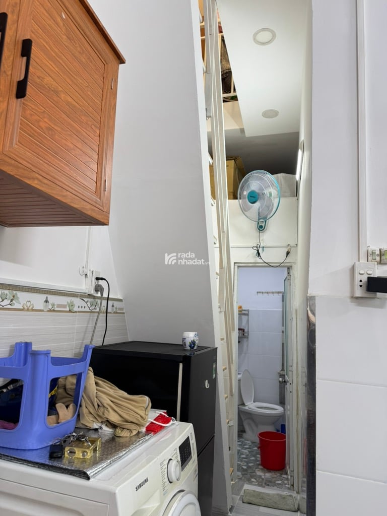 BÁN NHÀ QUẬN 6 DTSD 30M2 2 TẦNG BTCT 2.25 TỶ HẺM SẠCH SẼ SÁT MẶT TIỀN GẦN HẬU GIANG