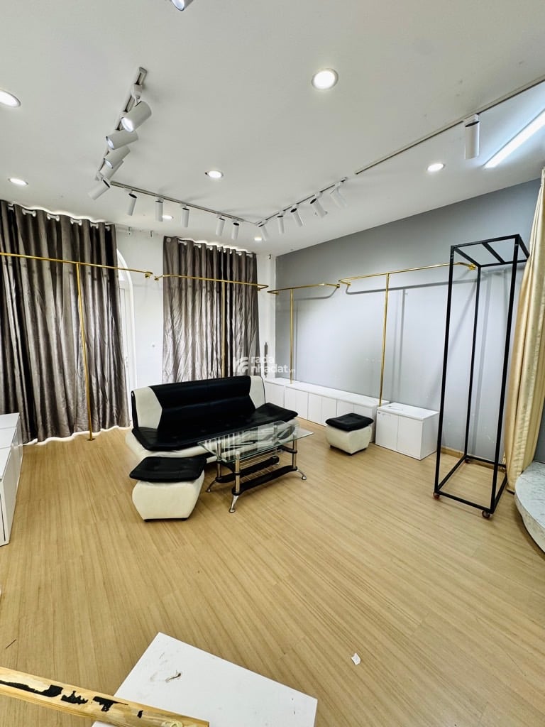 NGAY SÂN BAY, HXHX VIP TRƯỜNG SA, BÌNH THẠNH, 86M2 CÓ KC Ở NGAY. GIẢM 350TR CHỈ 22T TL 
