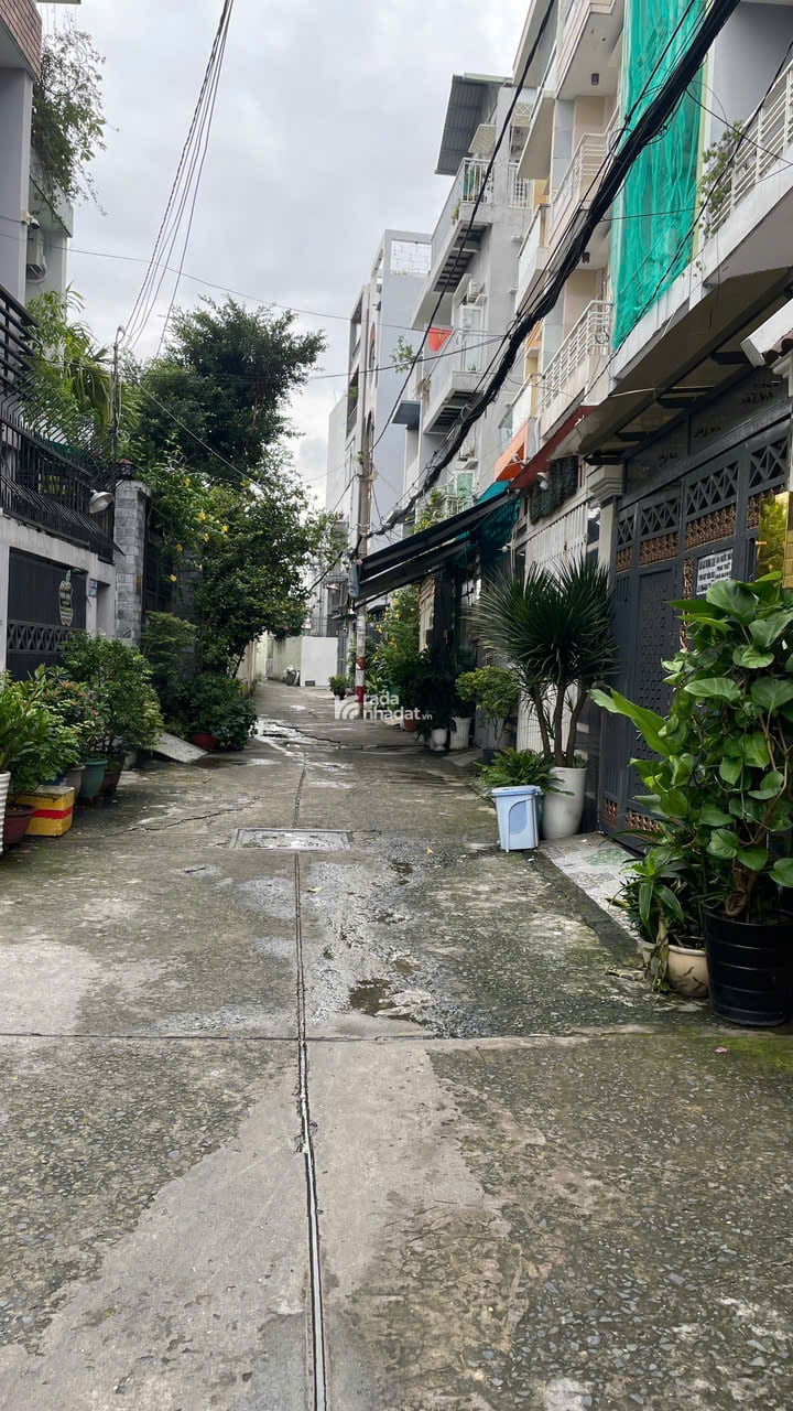 Nhà Phố 3 Tầng Mercedes Đậu Trước Nhà Thống Nhất P 11 Quận Gò Vấp