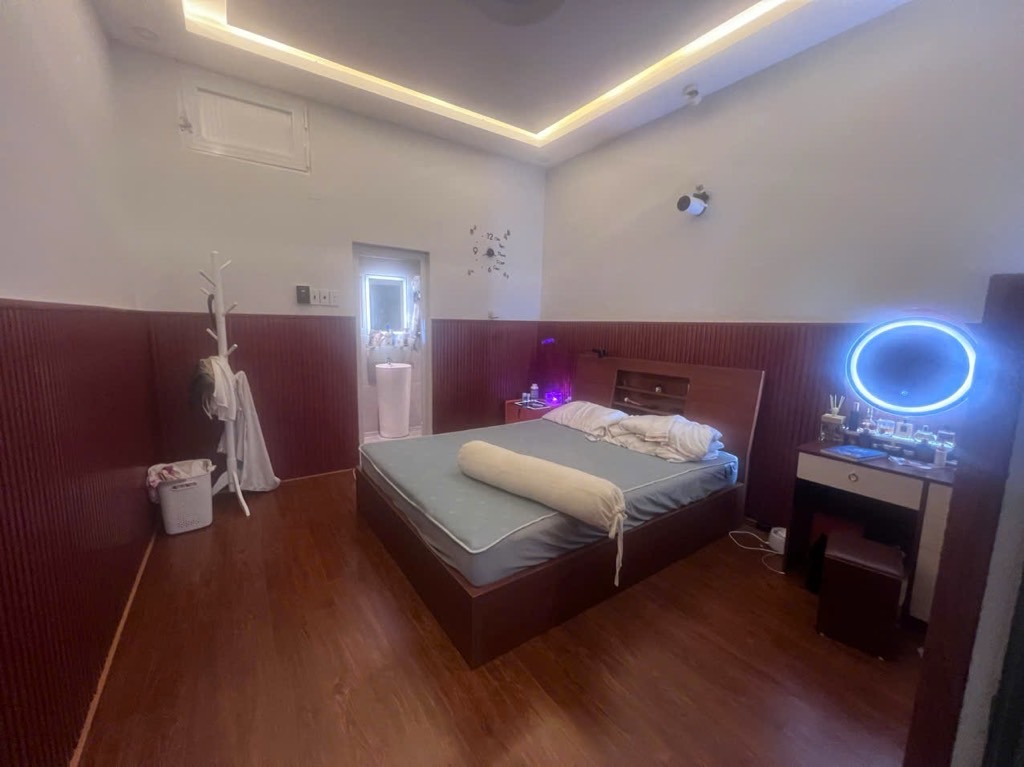 SÁT VÁCH TÂN BÌNH, HẺM XE HƠI ÂU CƠ, TÂN PHÚ, 105M2 CÓ KC Ở NGAY. GIẢM 550TR CHỈ 21.5T TL TỐT