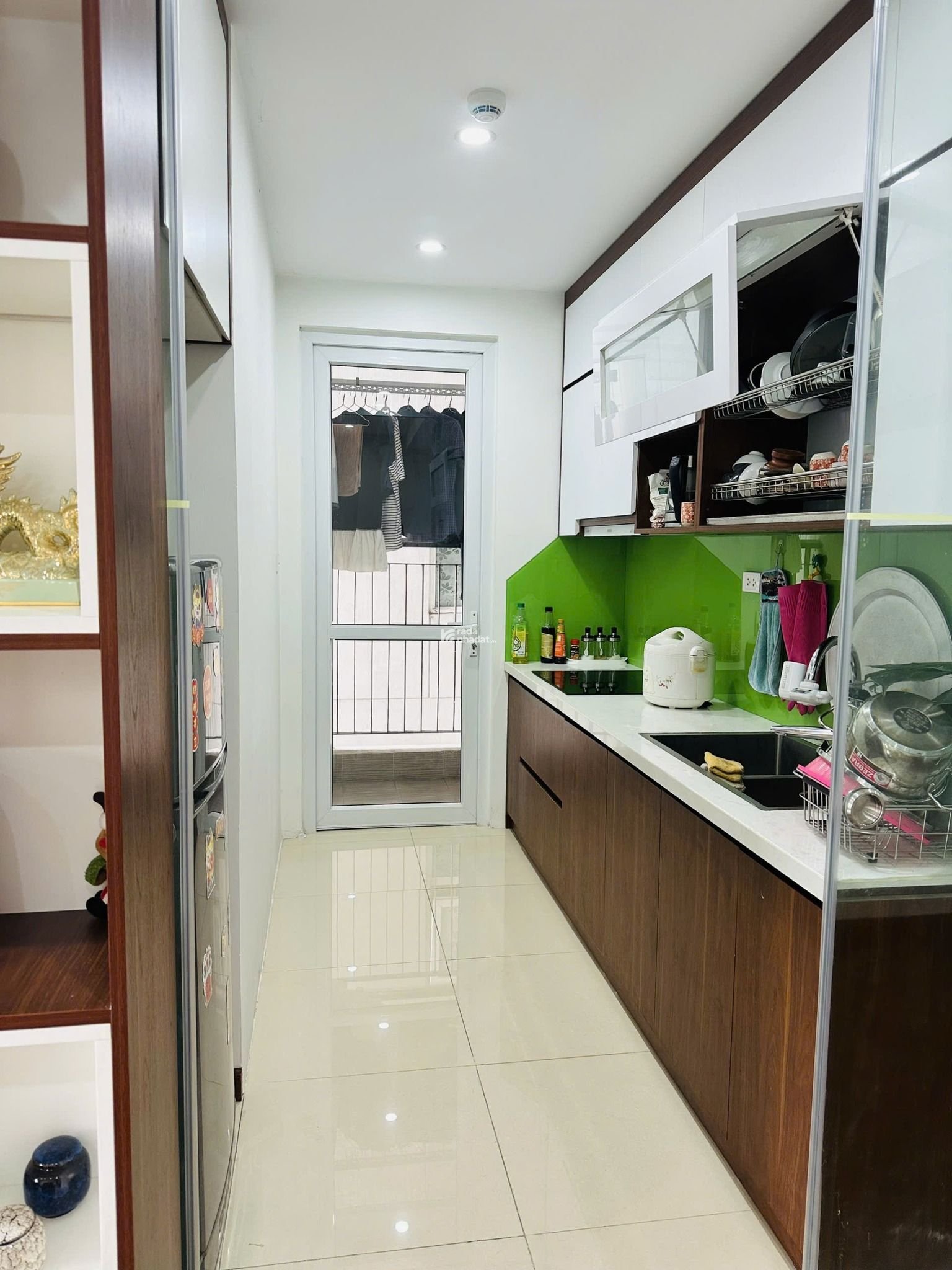 Bán căn 2pn tầng đẹp chung cư Harmony giá bán 5,3 tỷ bao phí sang tên LH: 0971 288 ***