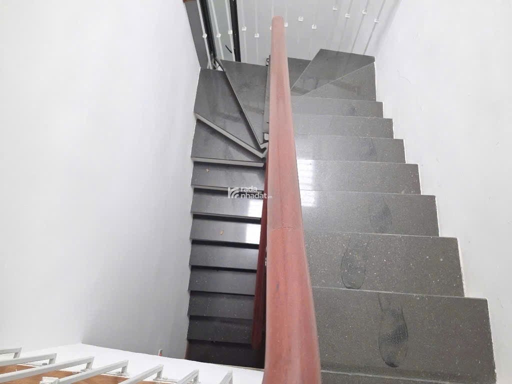 Nhà siêu hiếm ngõ 35 Lê Đức Thọ, Mỹ Đình, ô tô đỗ cổng, 5 tầng, 41m2, mt 4m5 chỉ 9 tỷ.