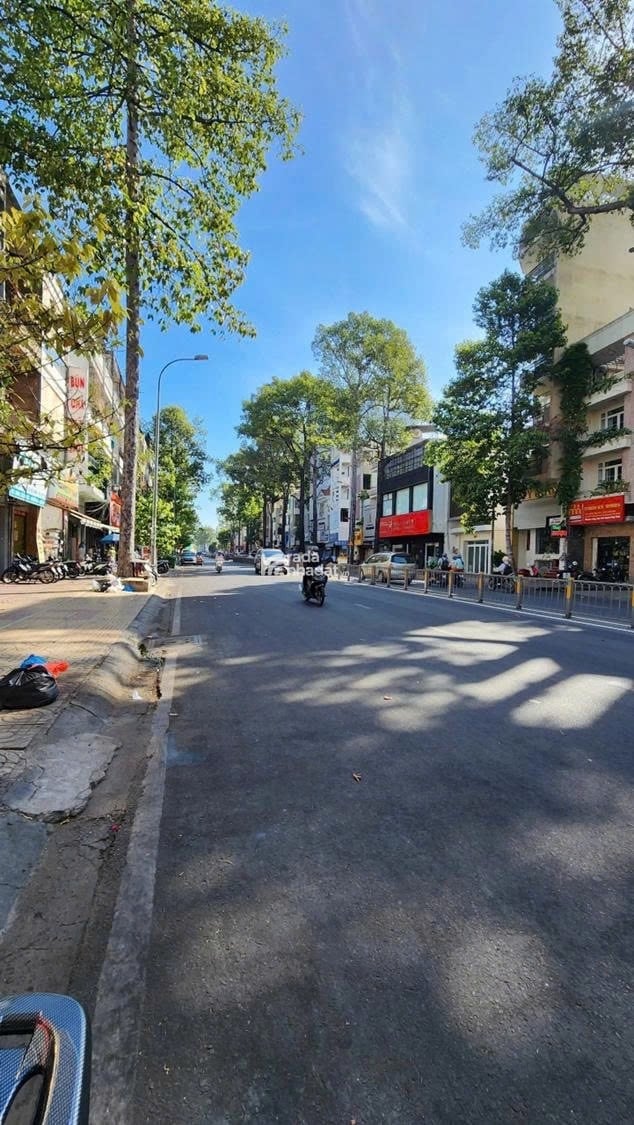 BÁN NHÀ SIÊU VỊ TRÍ ĐOẠN 2 CHIỀU_MT TRẦN PHÚ, Q.5_DT: 4x28m_CN: 108,4m2_GIÁ 47 TỶ
