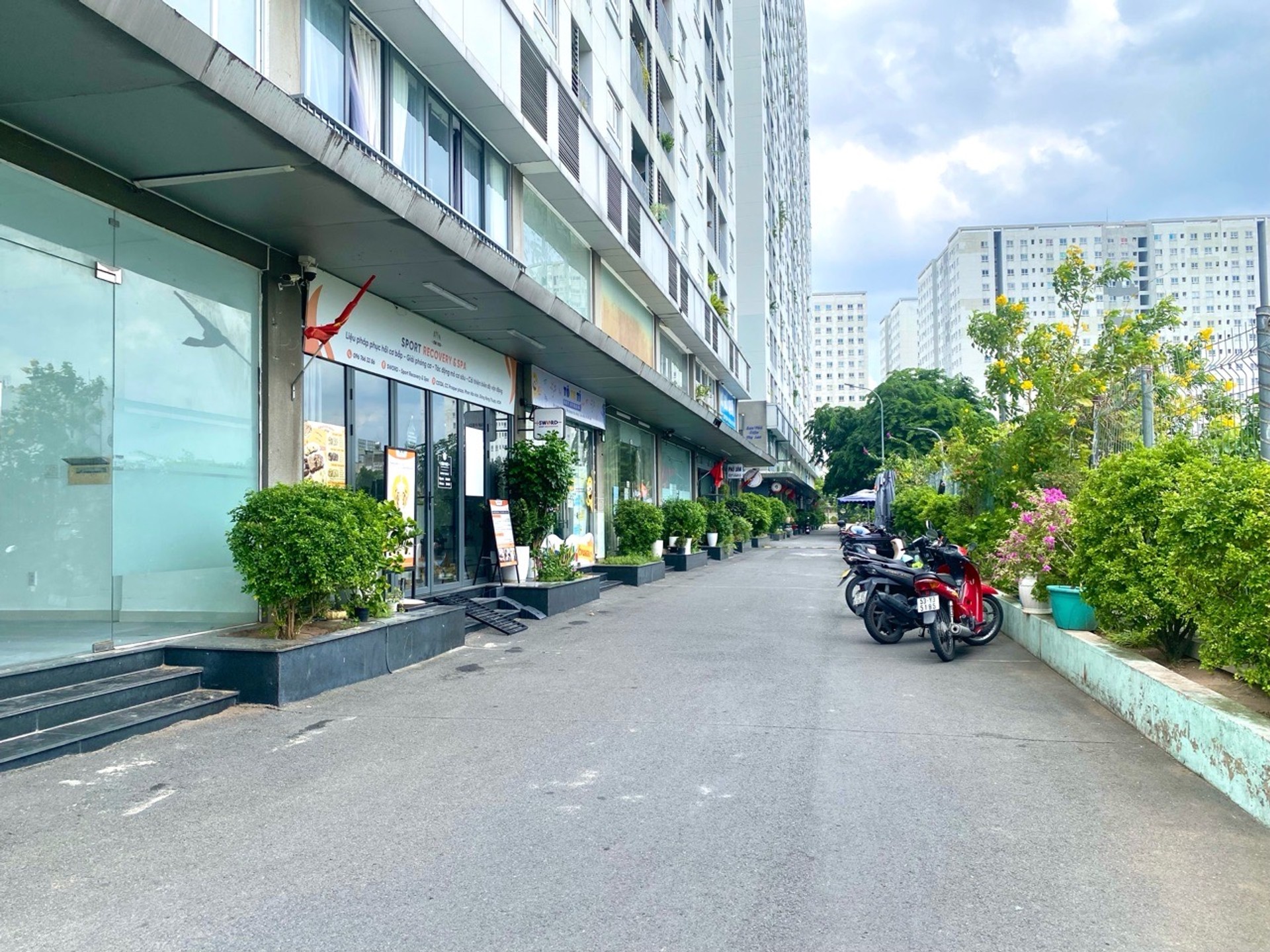 SHOPHOUSE CĂN GÓC PROSPER PLAZA VIEW HỒ CỰC ĐẸP -115m2 - TRỆT LỬNG 2PN - KDC SẦM UẤT 