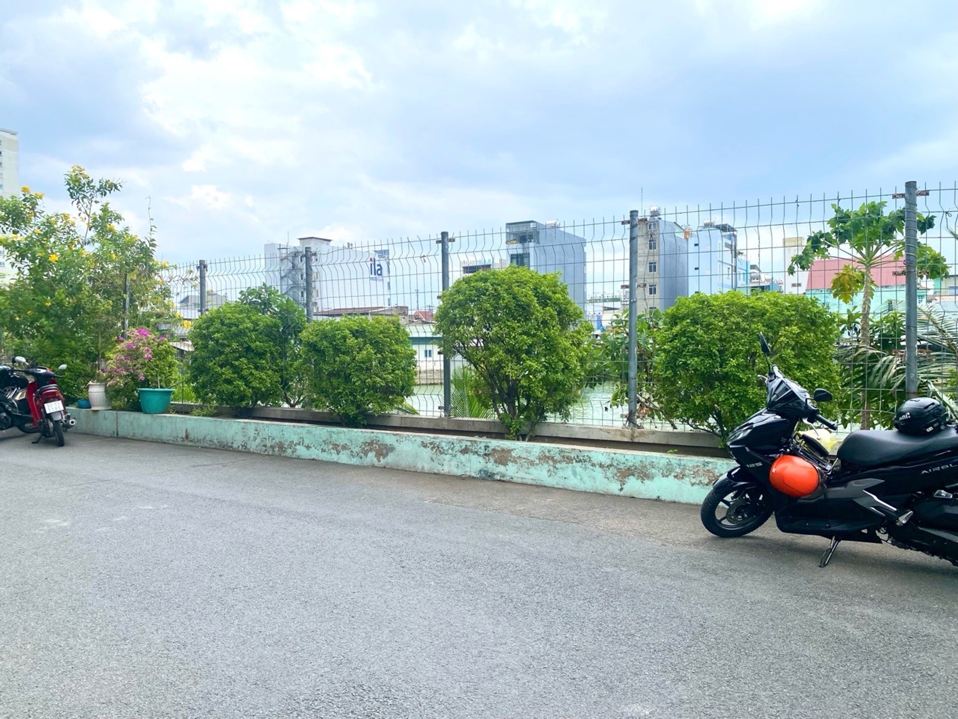 SHOPHOUSE CĂN GÓC PROSPER PLAZA VIEW HỒ CỰC ĐẸP -115m2 - TRỆT LỬNG 2PN - KDC SẦM UẤT 