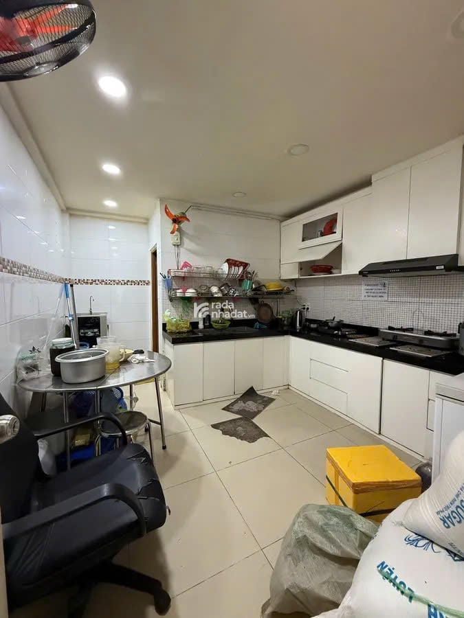 Mặt tiền Tân Hải, 60m2, 5 tầng, Kinh doanh sầm uất, Giá chỉ 10.9 tỷ