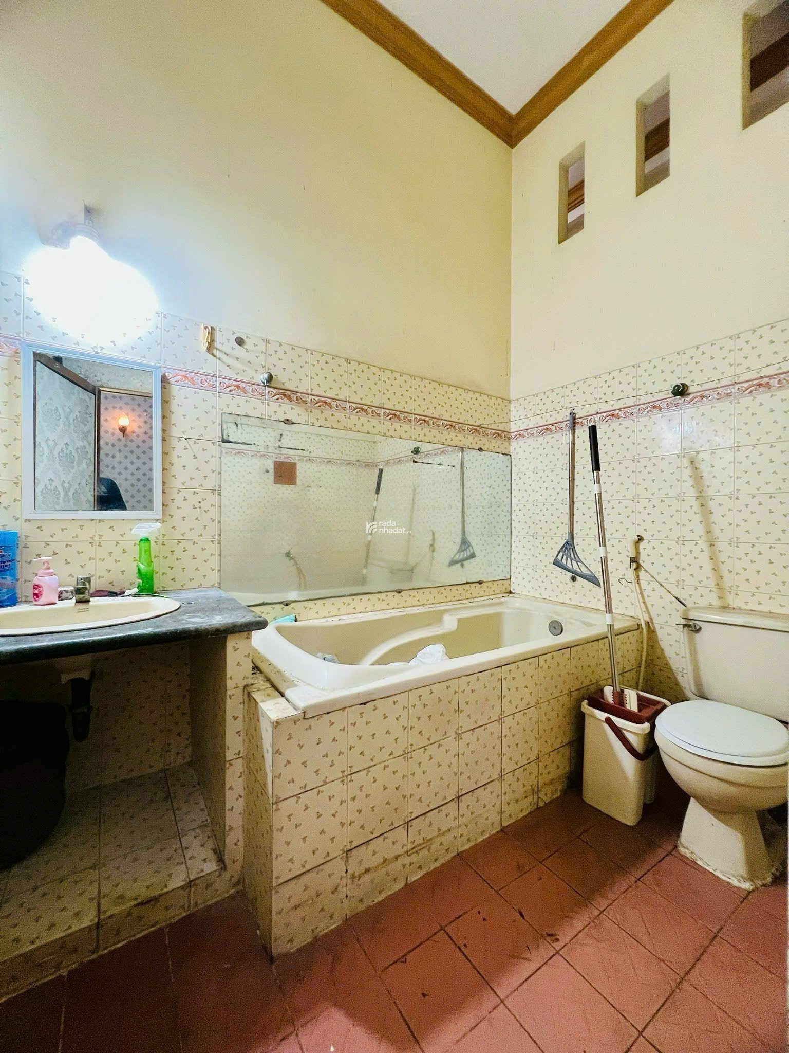 Bán nhà HXH dòng tiền 12 triệu/tháng Nguyễn Hồng Đào, P.14, Tân Bình chỉ 10 tỷ