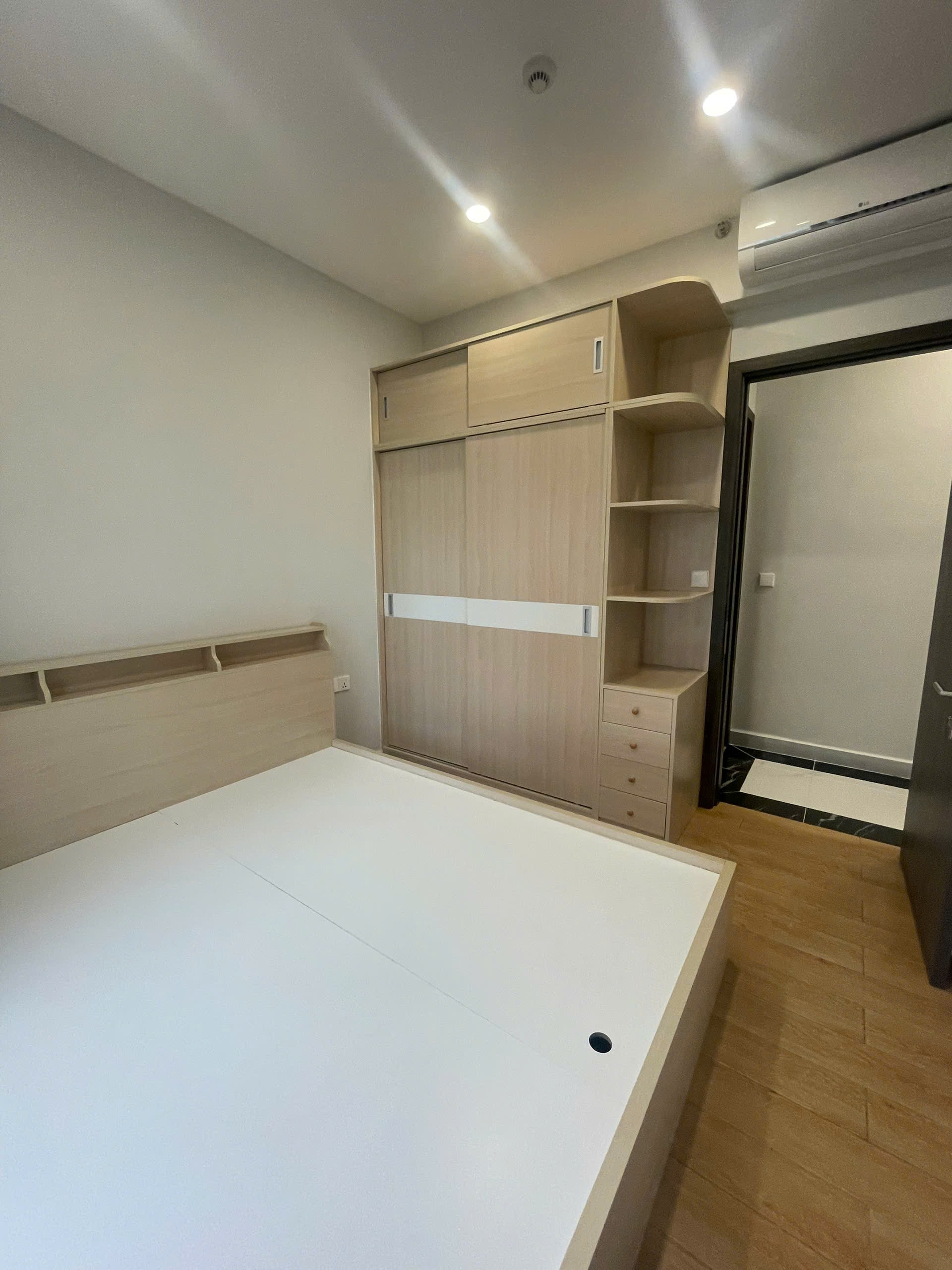 cho thuê căn hộ 3PN2WC - 21 triệu/tháng  -  Full NT đẹp  -  105m2 - Celesta Rise