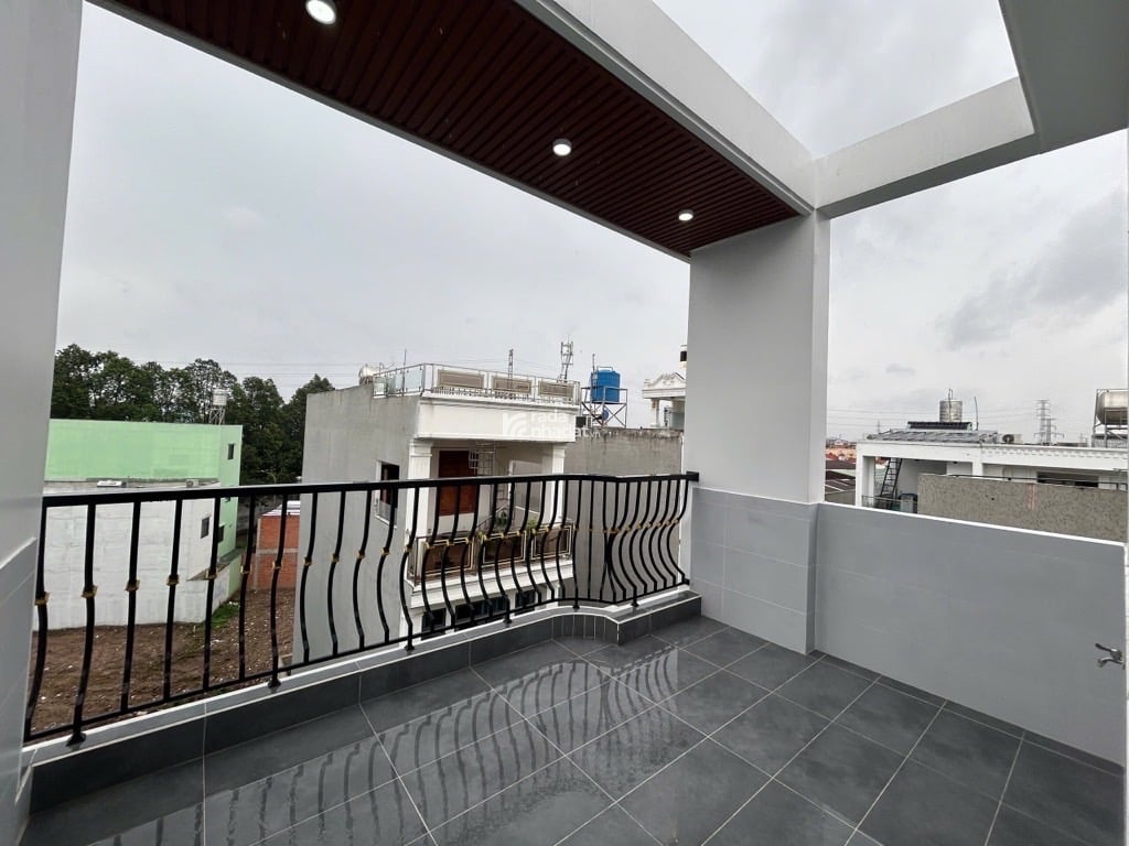 bán nhà gần aeonmail tân phú bình hưng hoà