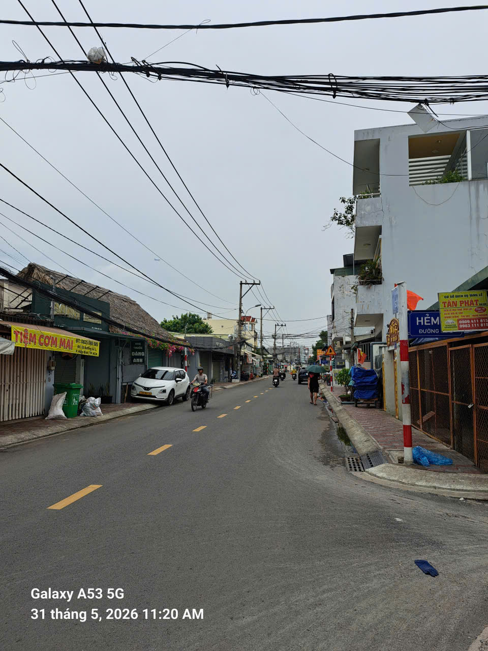 HẺM XE HƠI SÁT MẶT TIỀN KHU AN NINH NỞ HẬU ĐỐI DIỆN VẠN PHÚC 4 TẦNG 62m2 ;7,5 TỶ.