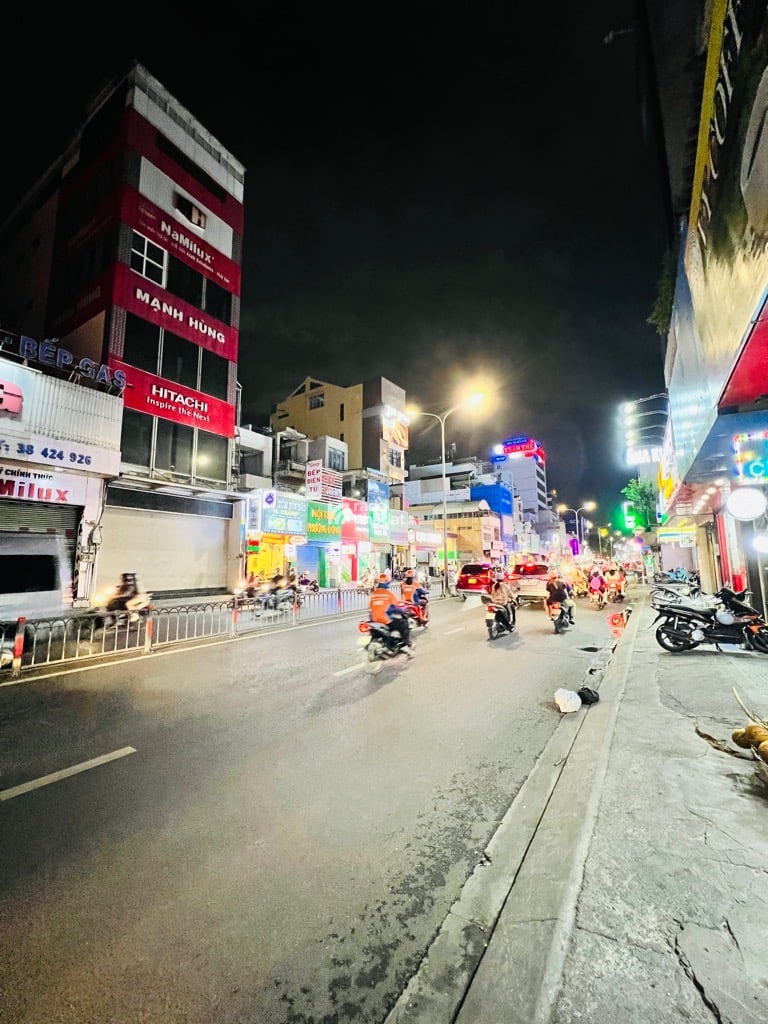 SÁT SÂN BAY, MTKD HOÀNG VĂN THỤ, PHÚ NHUẬN, 83M2 CÓ KC Ở NGAY. GIẢM 350TR CHỈ CÒN 25.5T TL 