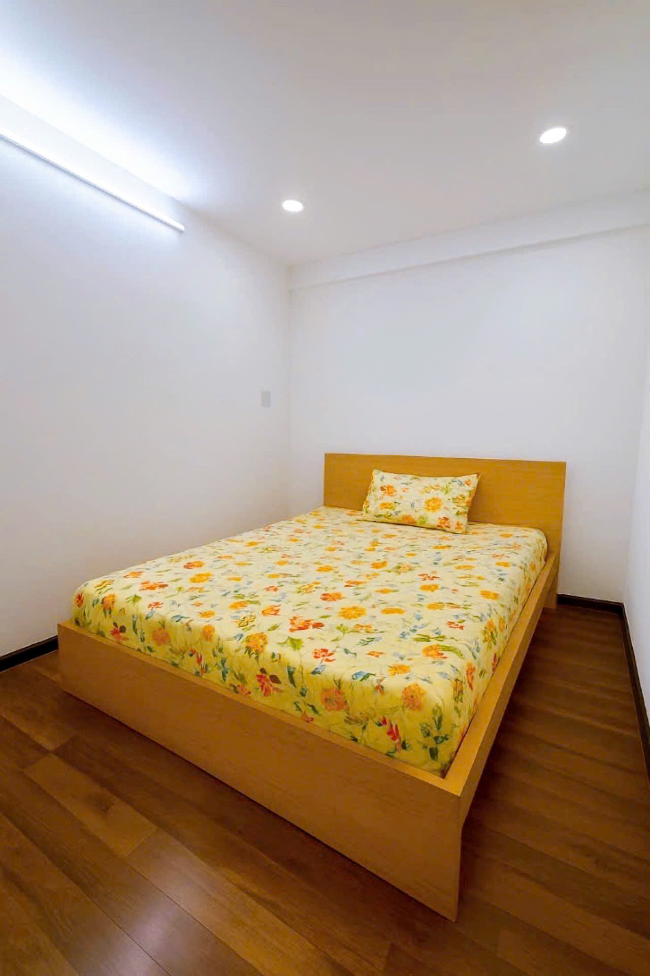 Chung cư cao cấp Thang máy Trường Sa - QUẬN BÌNH THẠNH - 6.6 x 8 m - 52 m2 - 3.28 tỷ