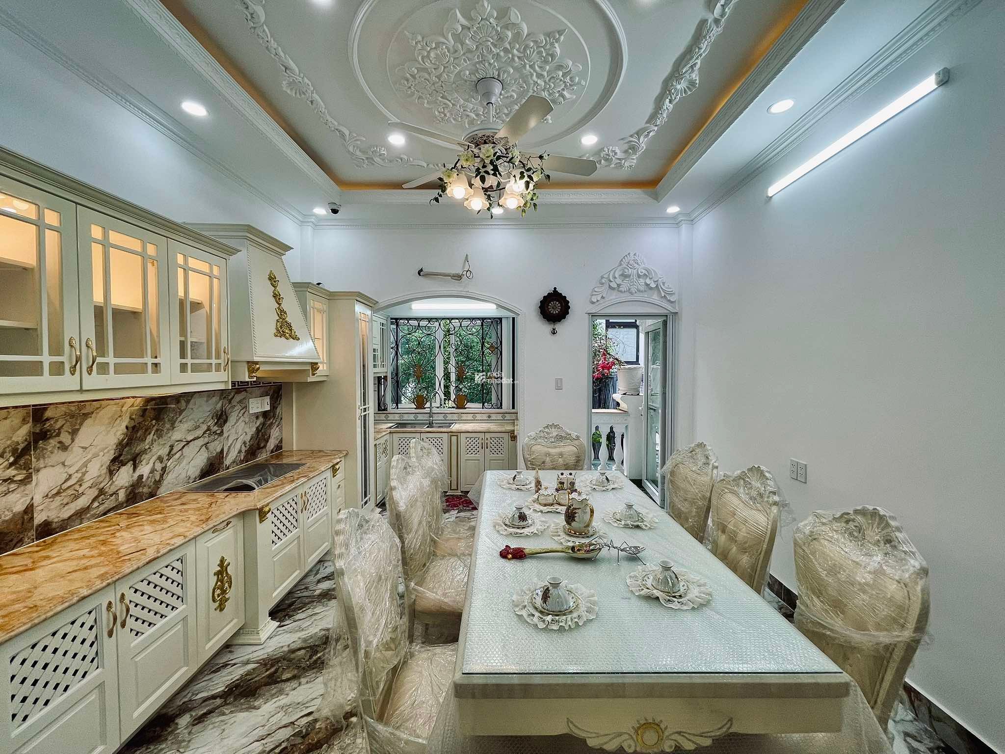 SIÊU PHẨM MẶT TIỀN 3/2 VIEW HÀ ĐÔ CENTROSA - DÒNG TIỀN 1.5 TỶ/NĂM