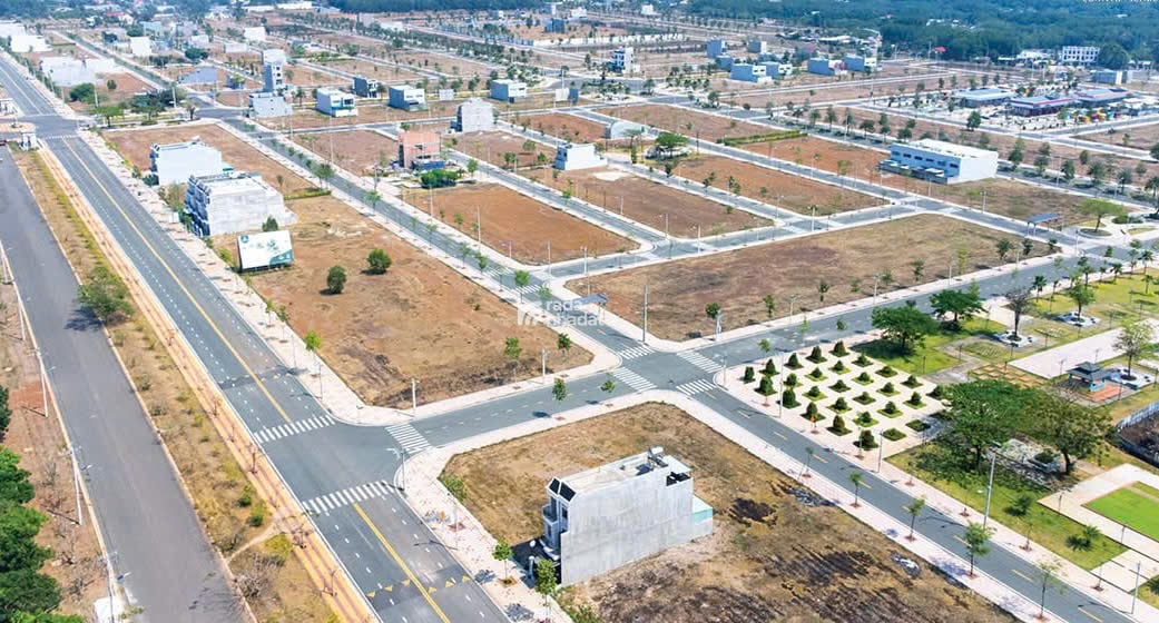 Nền 1 tỷ 399, mặt tiền đường 30m ngay KDC gần trục đại lộc Bắc Sơn - Long Thành