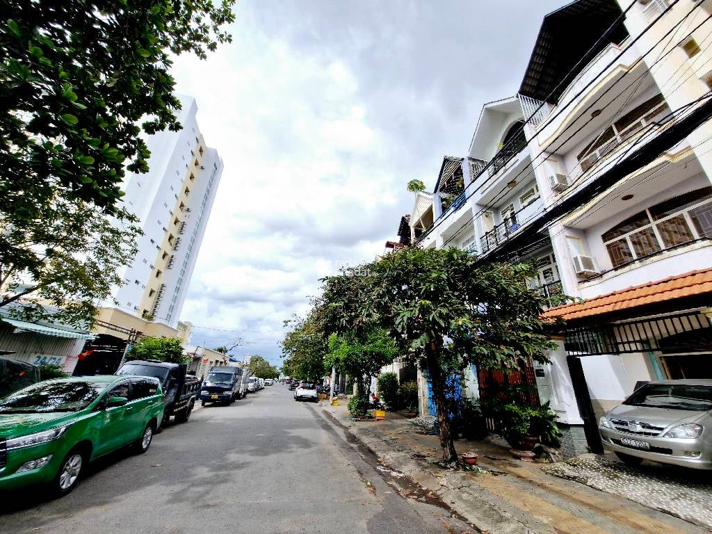 Siêu Phẩm Mặt Tiền Cao Lỗ Quận 8, Nhà 4 Tầng DTSD 204m2 Tiện Kinh Doanh Đa Ngành Nghề