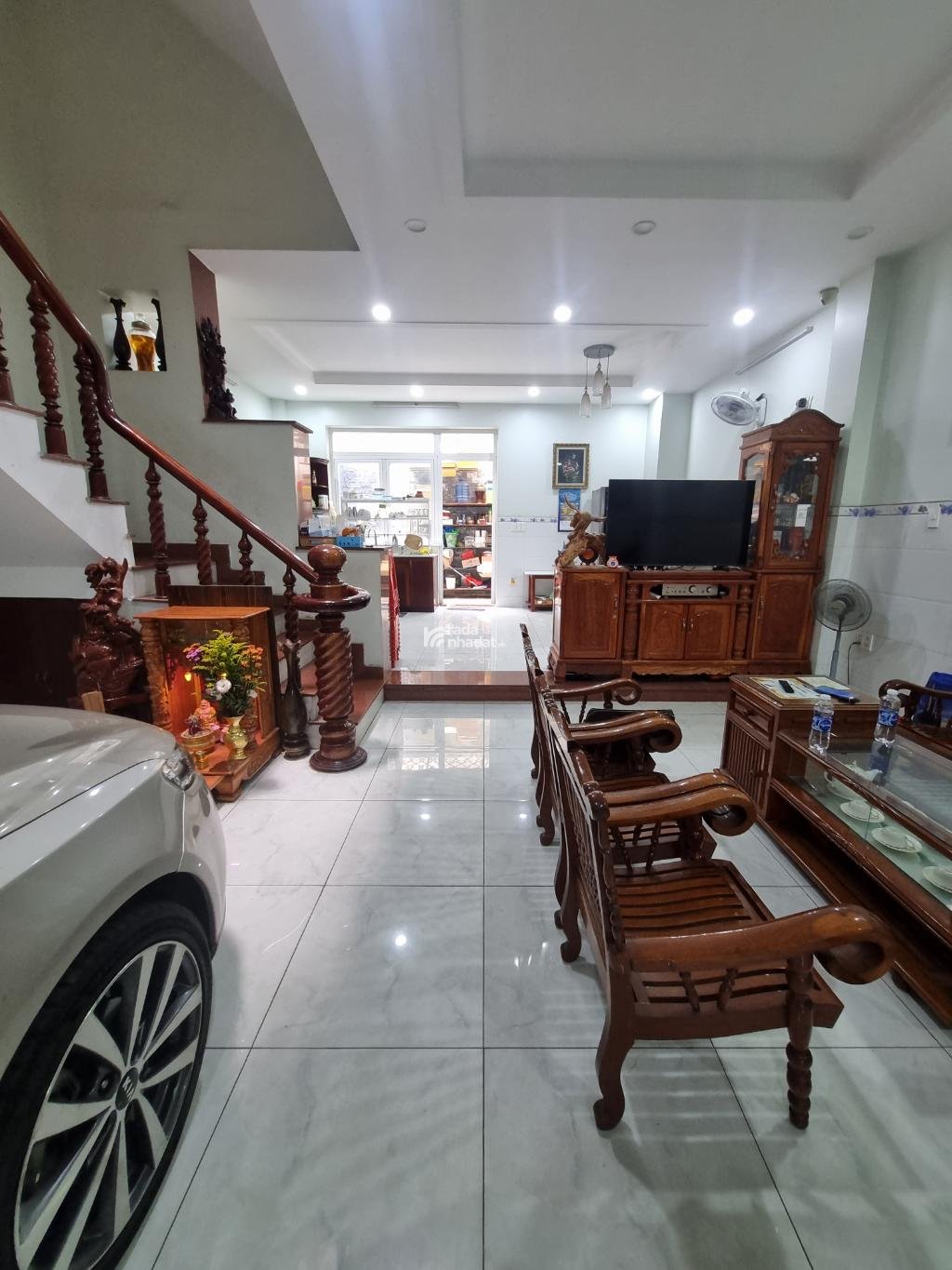 BÁN NHÀ MẶT TIỀN KDC LÊ THÀNH 102M2 NGANG 6M CHỈ 11.7 TỶ VUÔNG VỨC KHÔNG LỘ GIỚI CÓ VỈA HÈ