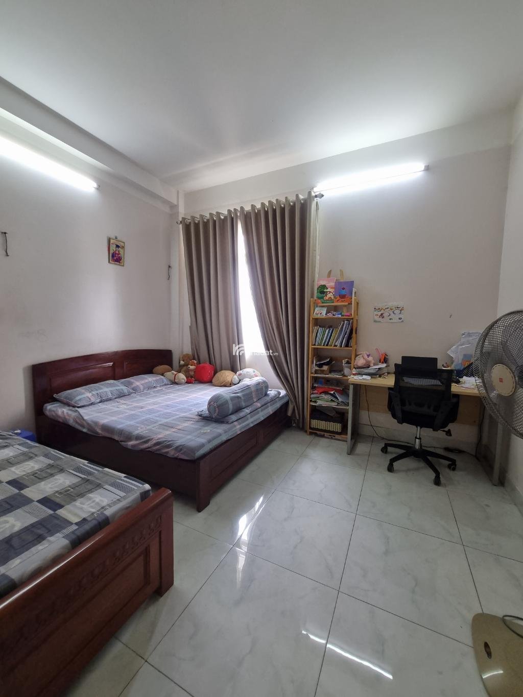BÁN NHÀ MẶT TIỀN KDC LÊ THÀNH 102M2 NGANG 6M CHỈ 11.7 TỶ VUÔNG VỨC KHÔNG LỘ GIỚI CÓ VỈA HÈ