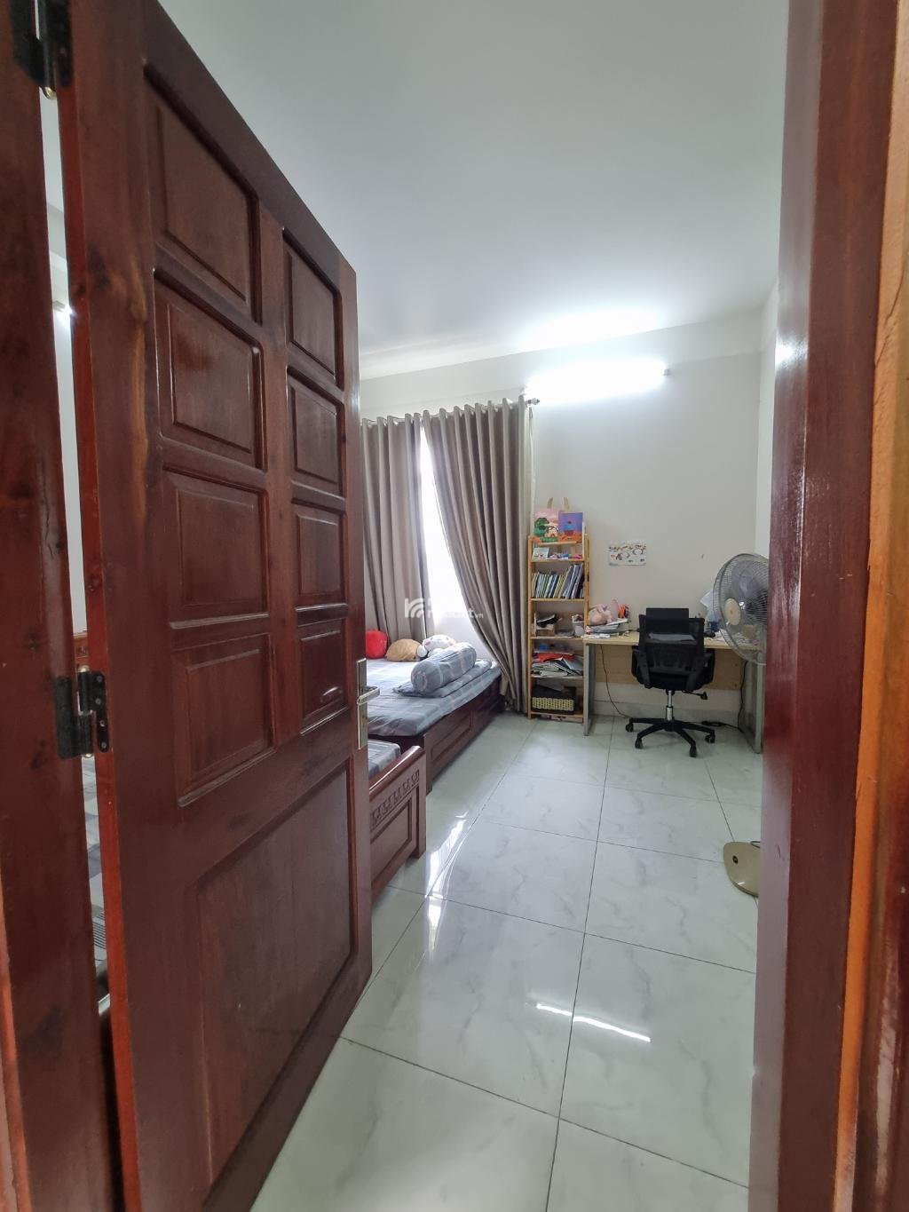 BÁN NHÀ MẶT TIỀN KDC LÊ THÀNH 102M2 NGANG 6M CHỈ 11.7 TỶ VUÔNG VỨC KHÔNG LỘ GIỚI CÓ VỈA HÈ