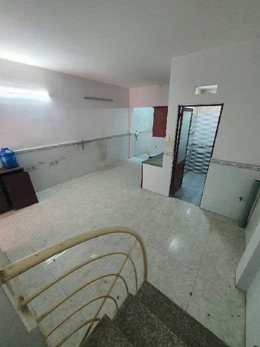 Nhà 2 tầng 70m2(5.4x15)-Hậu giang-giá 5.75 tỷ