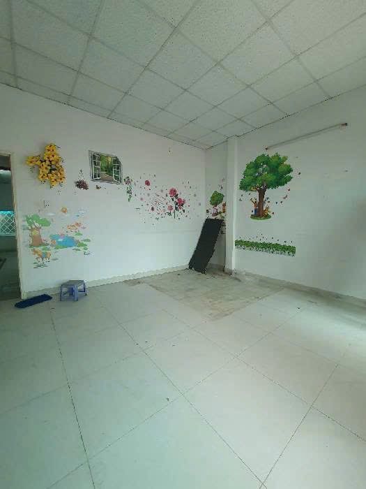 Nhà 2 tầng 70m2(5.4x15)-Hậu giang-giá 5.75 tỷ