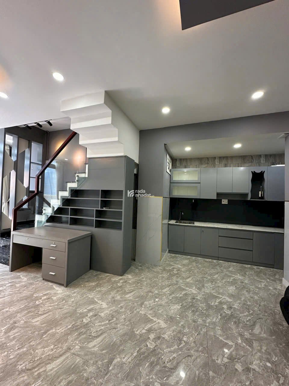 BÁN NHÀ 2 TẦNG - HẺM XE HƠI - DT RỘNG -MUA VÀO KHAI THÁC NGAY - Q5