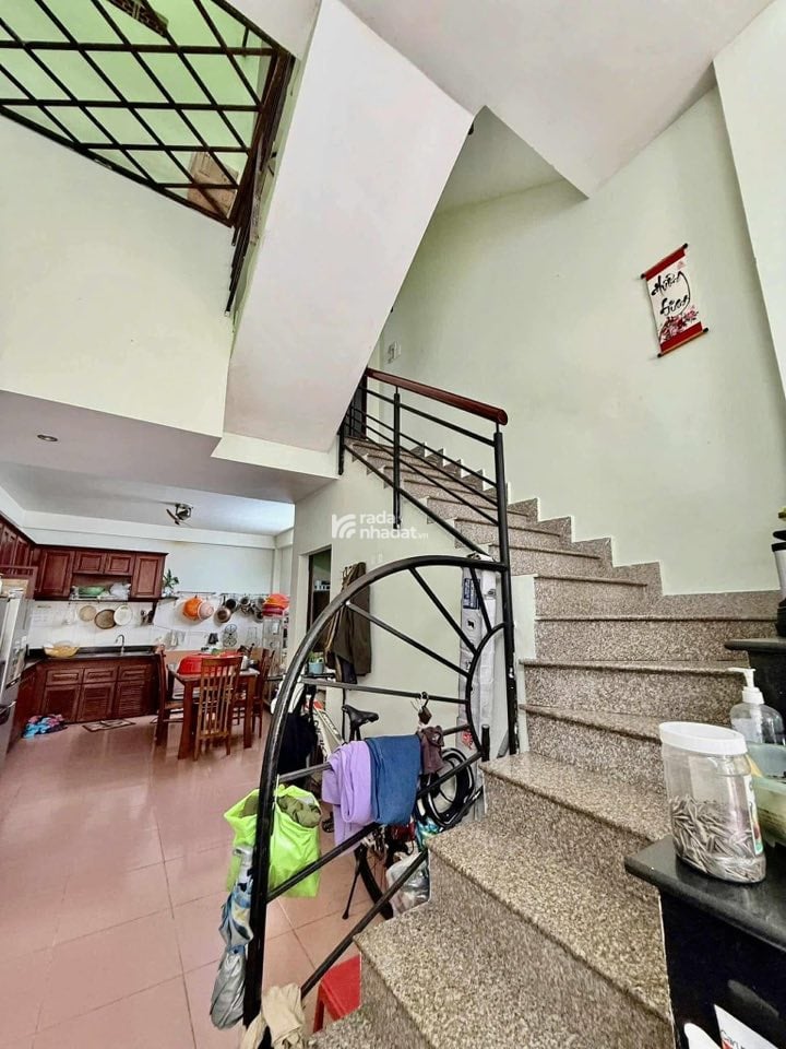 BÁN NHÀ ĐƯỜNG VĂN CAO 5X14M 2 LẦU GIÁ CHỈ 5 TỶ