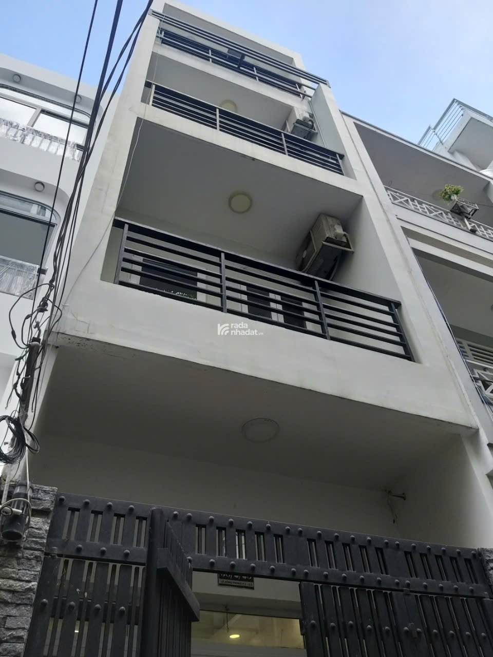 NHÀ ĐẸP 4 TẦNG - NGAY ĐH BÁCH KHOA - HẺM XE HƠI - GIÁ TỐT CHO NHÀ ĐẦU TƯ