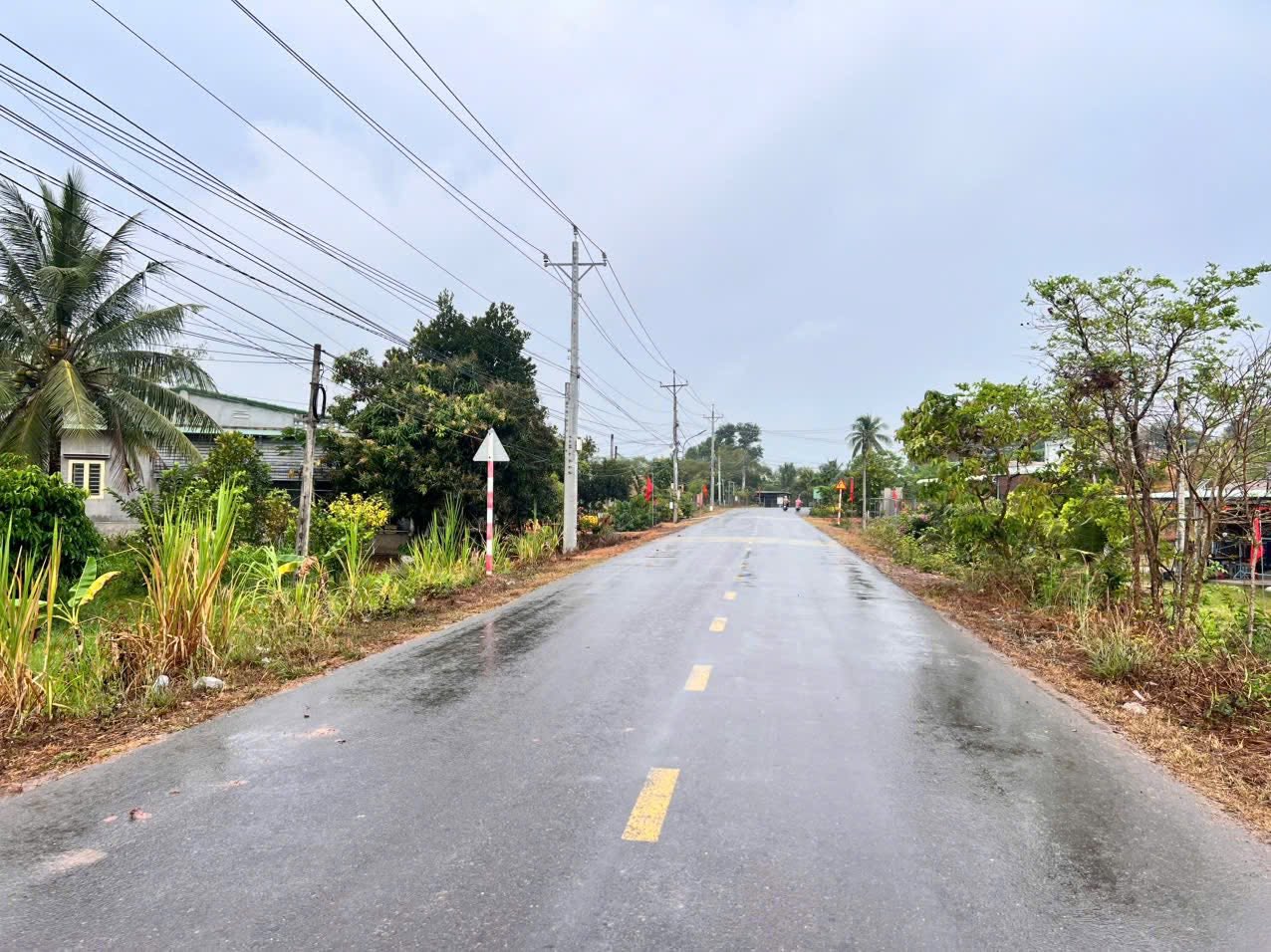 Còn duy nhất 4 lô ngay DT796, full thổ cư , SHr, sang tên công chứng ngay