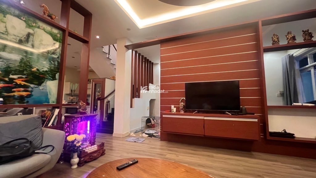 NHÀ  BIỆT THỰ FULL NỘI THẤT NGAY TRUNG TÂM.TPHCM - MẶT TIỀN ĐƯỜNG 14M CÓ VỈA HÈ- NGUYỄN HỮU DẬT - T