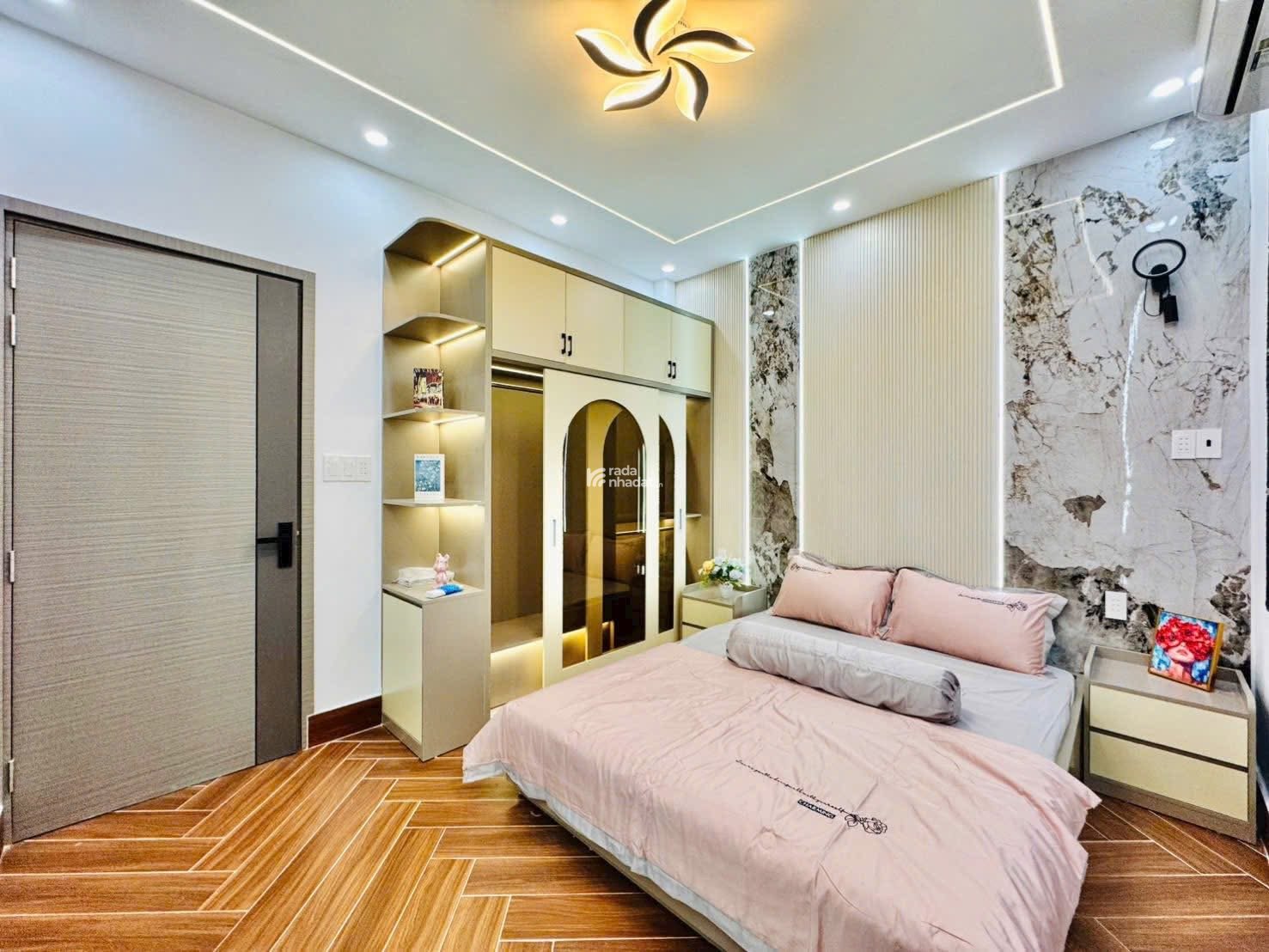 Chủ nhà về Canada gửi nhà 4 lầu 3ty345, DT 39m2 Đinh Tiên Hoàng, P3, Quận Bình Thạnh